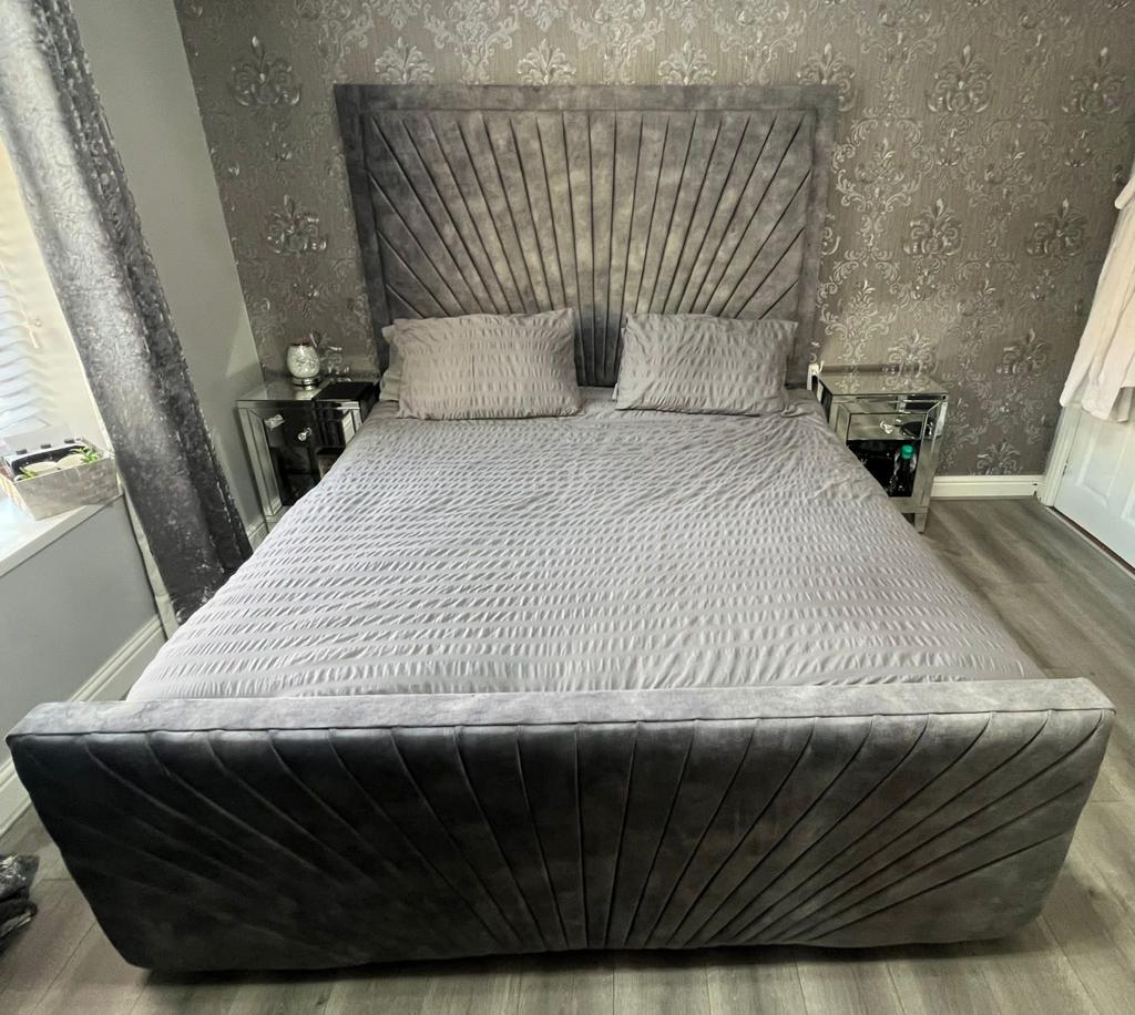 Aurora Sunrise Bed in Coniston Fabric image 1